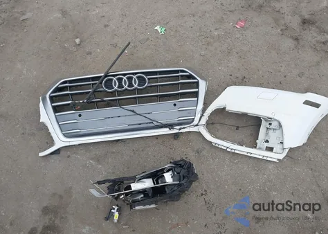 2018 Audi Q5 2.0T Premium/2.0T Tech Premium z USA, uszkodzony, nr VIN WA1BNAFY1J2224312